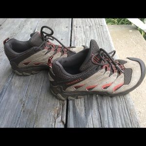 Merrill Chameleons hiking shoe